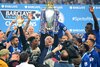 Leicester-City-lift-the-Premier-League-trophy.jpg