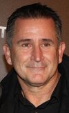 Anthony_LaPaglia_crop_(cropped).jpg