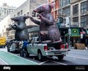 not-one-but-two-inflatable-union-rats-terrorize-passer-by-outside-of-an-office-building-in-che...jpg