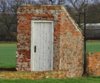 [w.geograph.org.uk] Brick outhouse Grange Farm [e].jpg