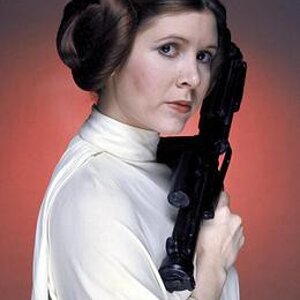 Princess_Leia's_characteristic_hairstyle.jpg