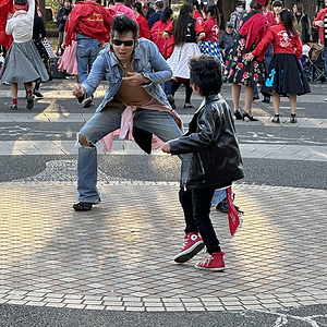 Harajuku Dancers.png