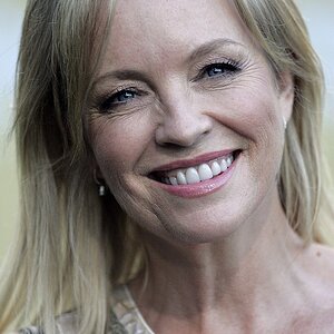 Rebecca_Gibney_(8482061062).jpg