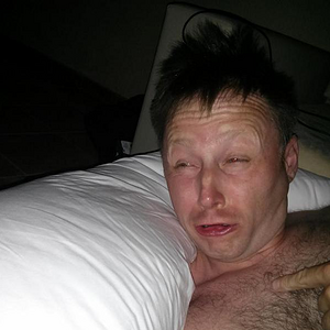 limmy-waking-up.png