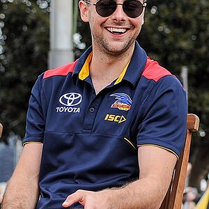 2017_AFL_Grand_Final_parade_–_Rory_Atkins.2.jpg